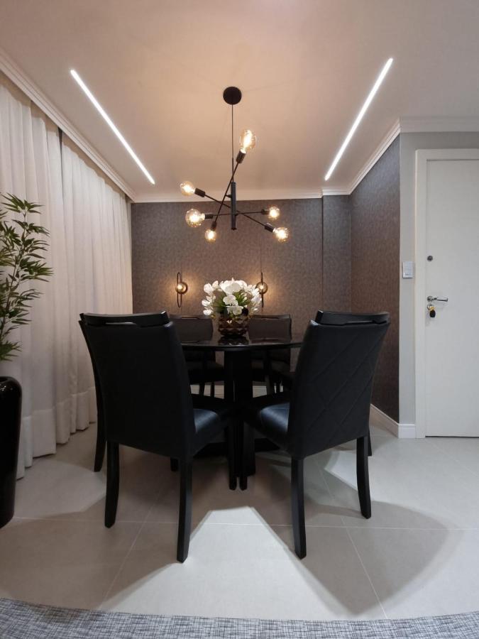 Apartamento Aconchegante E Moderno No Centro De บัลเนอาริโอ กังโบริว ภายนอก รูปภาพ